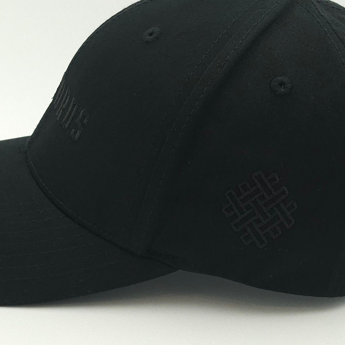 no words - classic snapback - black