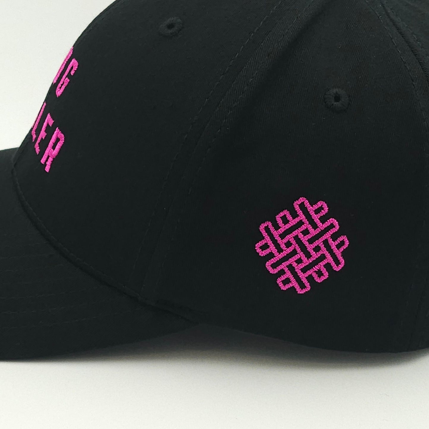 hug dealer - classic snapback - black