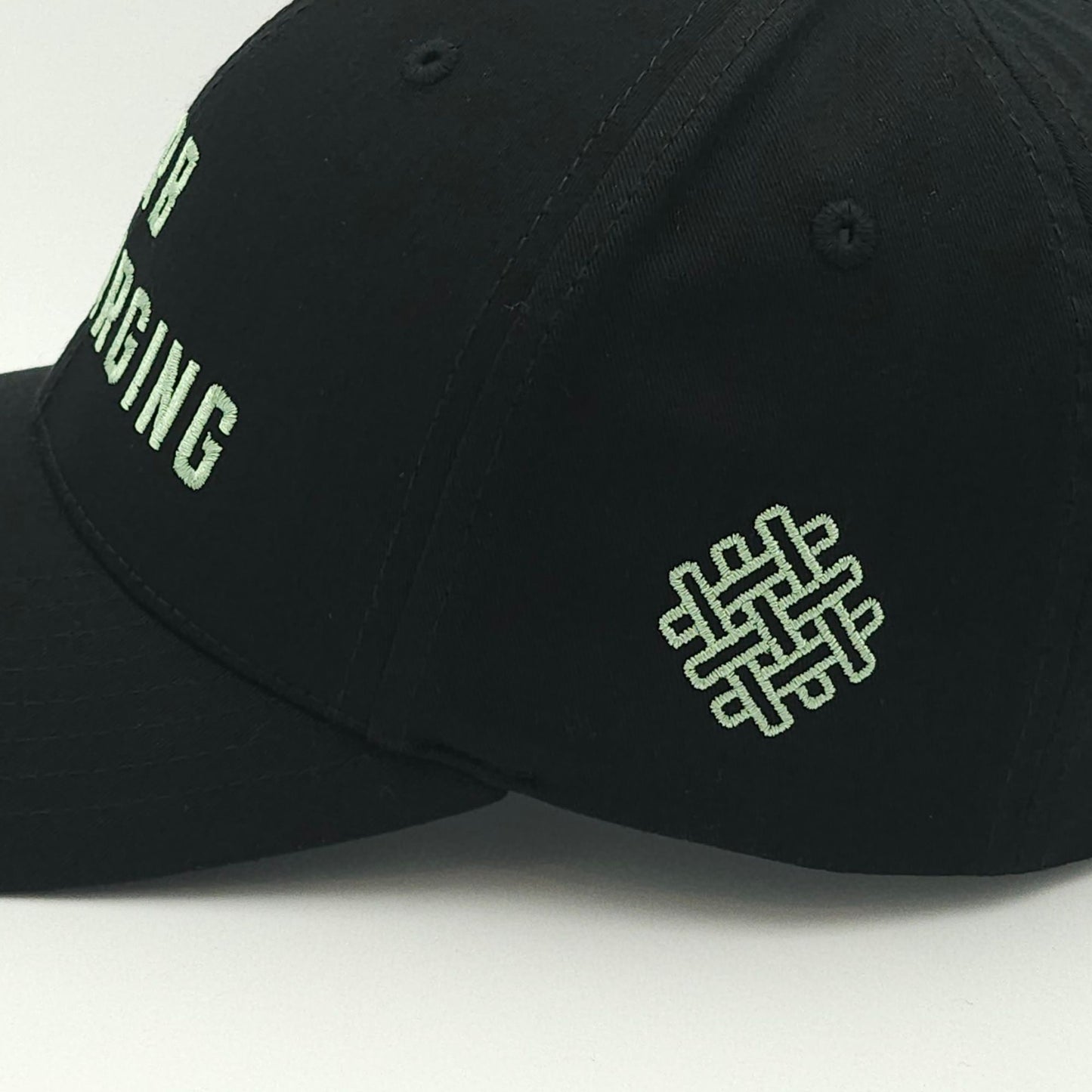 brb recharging - classic snapback - black