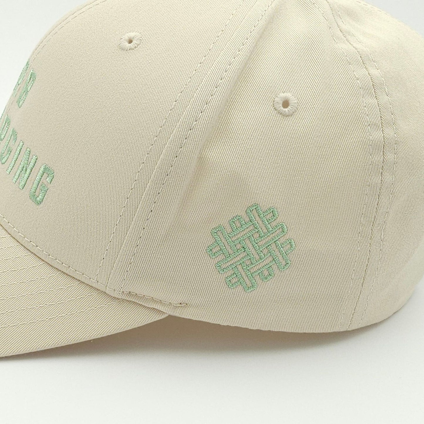 brb recharging - classic snapback - beige